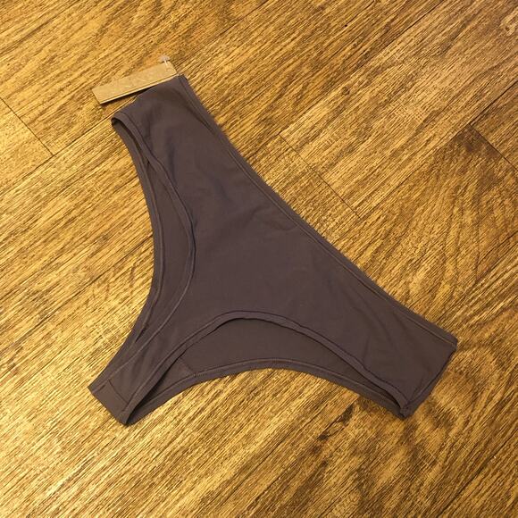 Skims Plum Purple Fits Everybody Thong Panties Size 3X - Picture 3 of 7